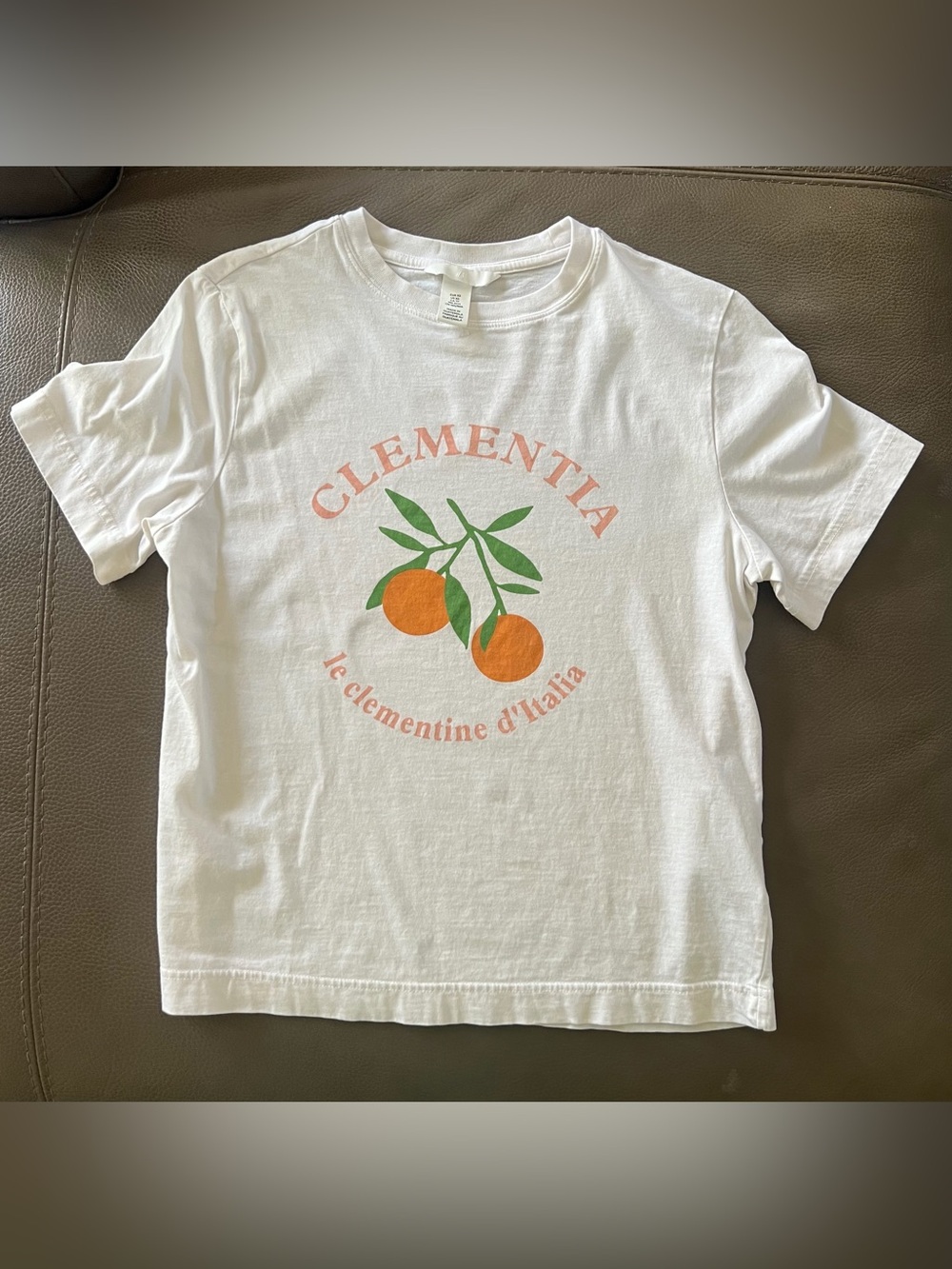 H&M Clementine Graphic Tee - Picture 3 of 4